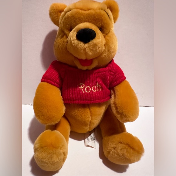 Walt Disney World Parks Vintage 9” Winnie The Pooh Plush In Very Good Condition. - Picture 2 of 6